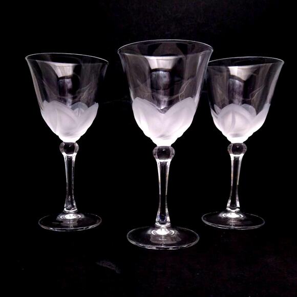 D'Arques Durand Florence Frosted Crystal Wine Glasses Set Of 3 - Picture 1 of 4